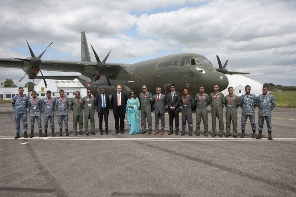 Força Aérea de Bangladesh recebeu o quinto e último C-130J (Fotos: Marshall).